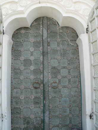 ворота Успенского собора