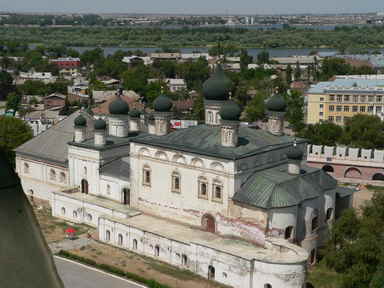 ТРОИЦКИЙ  МОНАСТЫРЬ - вид с Успенского собора - АВГУСТ 2006 г.